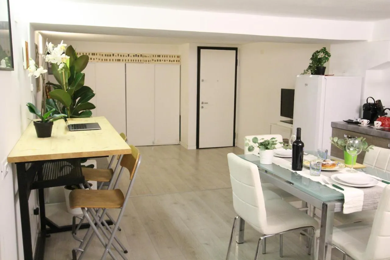 Bamboo Milano Pastorelli Apartment